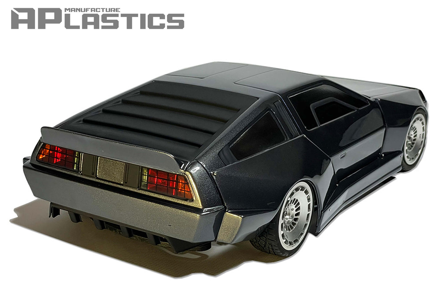 DeLorean widebody kit