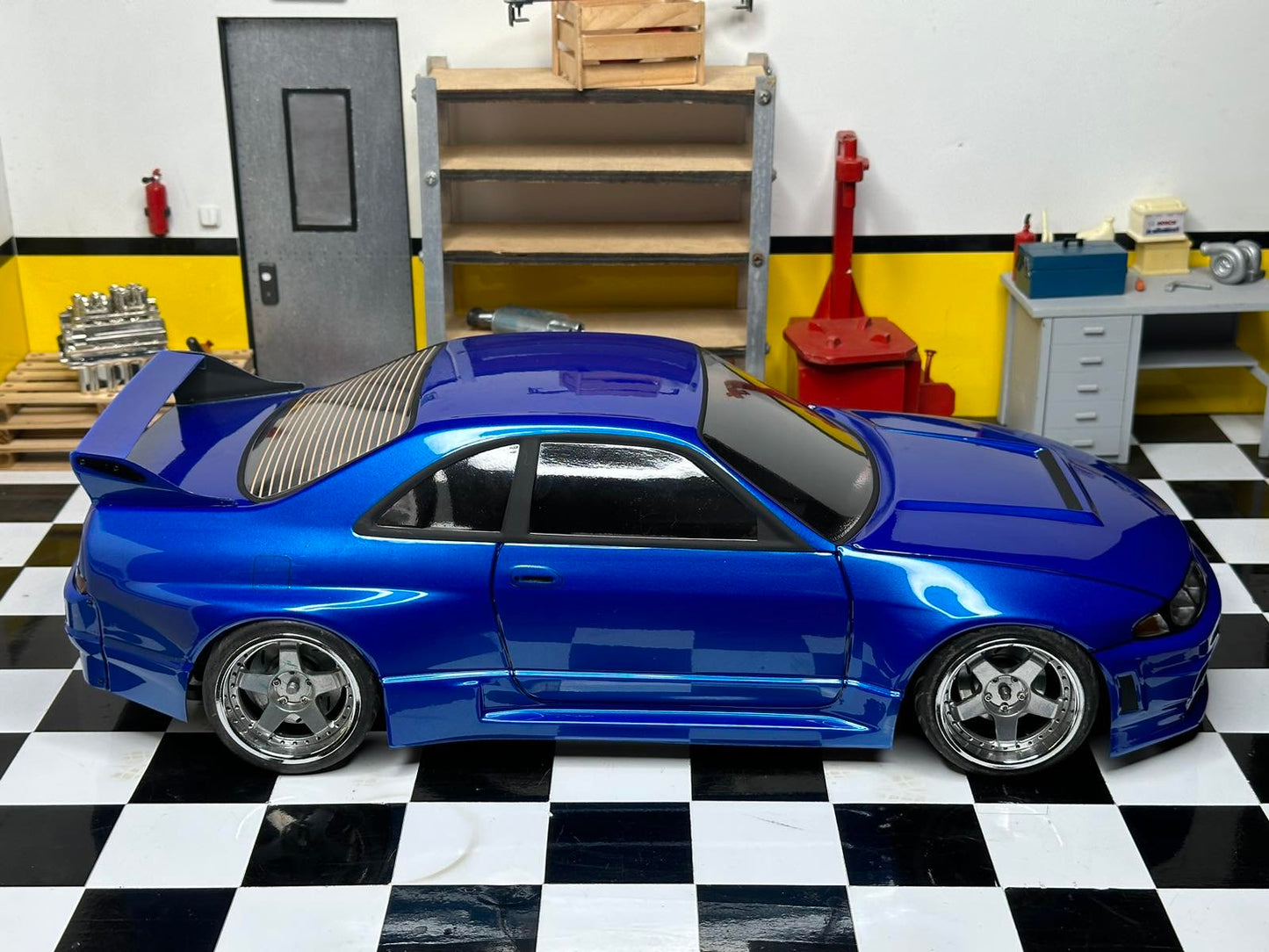 APlastics R33 Skyline Painted