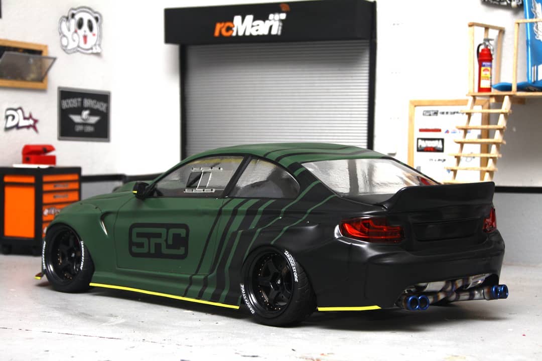 Clear RC body BMW F22 M2 rear view by APlastics – ideal for painting and tuning
