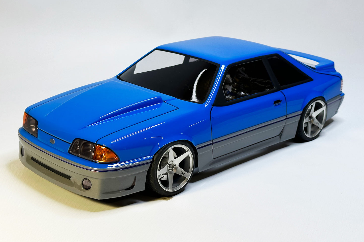 Mustang GT 1990 Foxbody 1/10 RC body shell front view for 255–260mm wheelbase drift chassis
