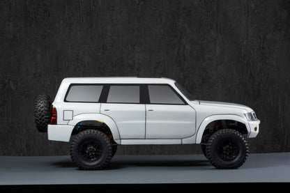 Patrol Y61 1/10 RC scale body shell side view for 313mm trail and crawler chassis
